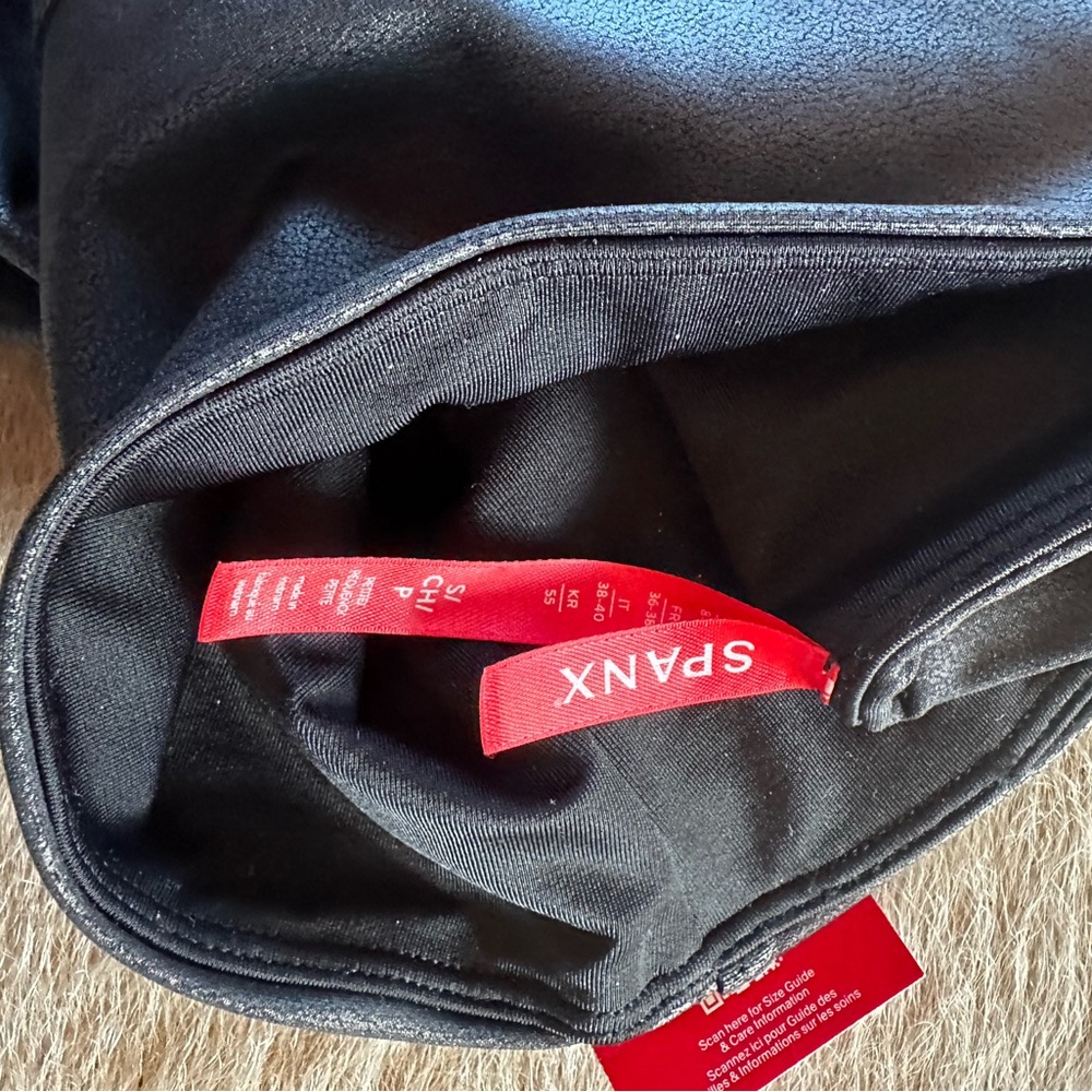 SPANX Black faux, leather leggings - Picture 9 of 16